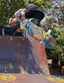 全国青少年滑板锦标赛青春燃烧，中国青少年滑板锦标赛冠军